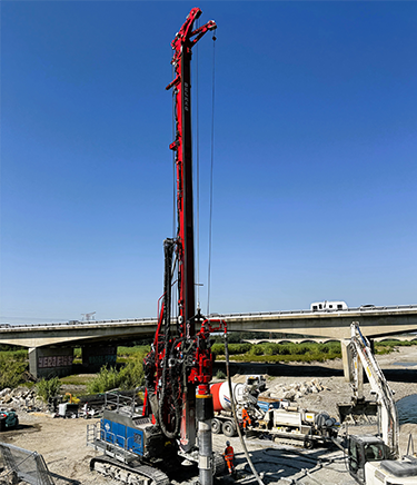 SPIE BATIGNOLLES FONDATIONS déploie une machine de forage DELMAG RH34