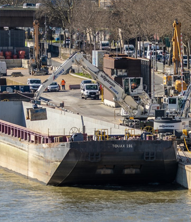 UNE COLLABORATION PIONNIERE POUR UNE LOGISTIQUE BAS CARBONE ET SILENCIEUSE